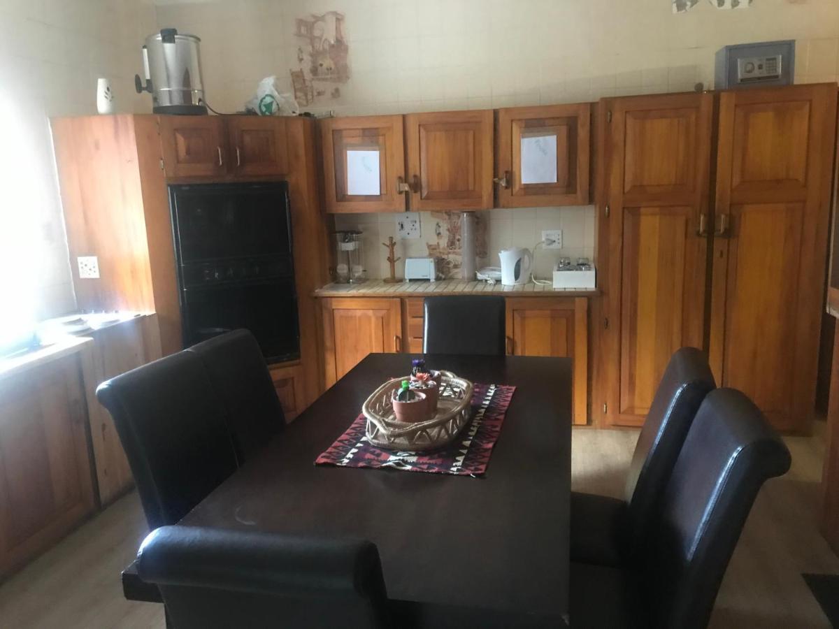 Kusha Two Hotel Sabie Buitenkant foto