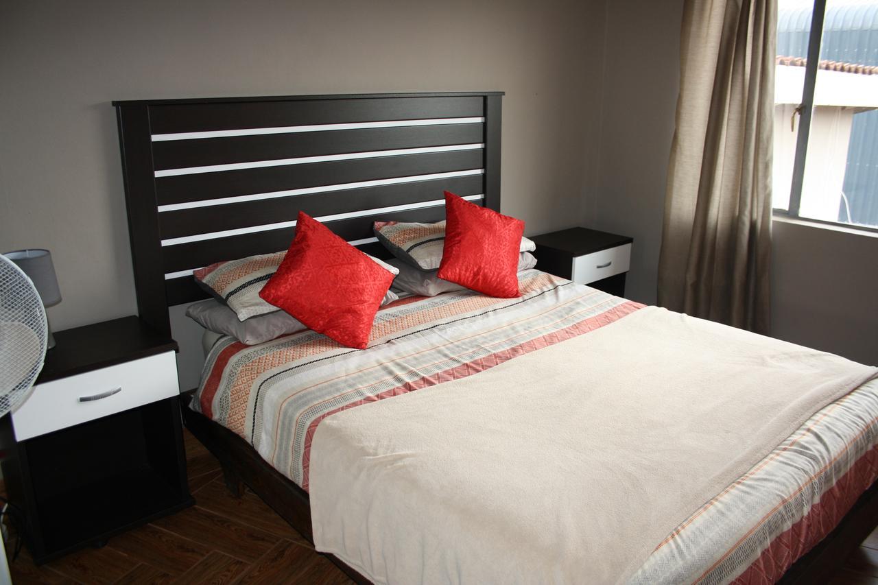 Kusha Two Hotel Sabie Buitenkant foto
