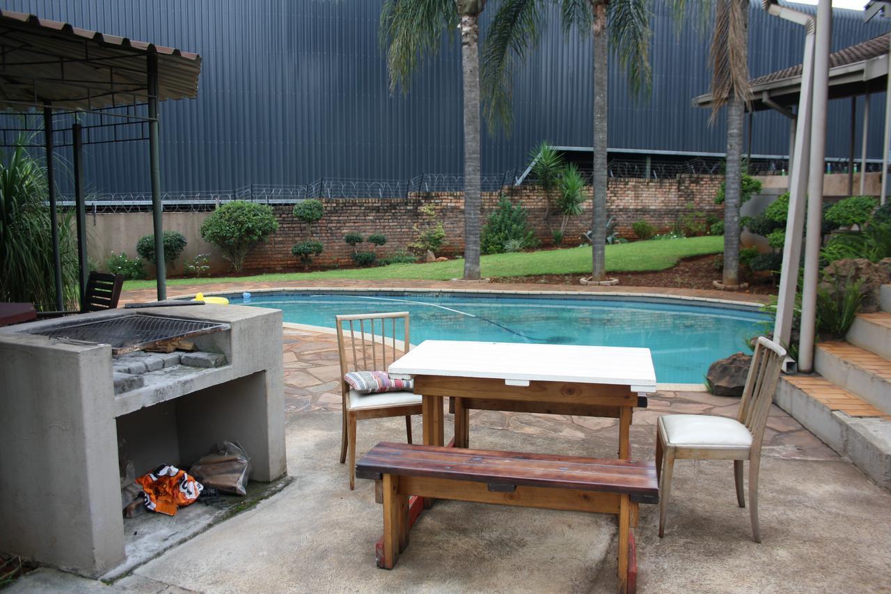 Kusha Two Hotel Sabie Buitenkant foto